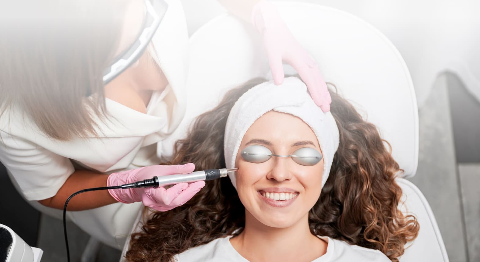 Холодный лазерный пилинг FOTONA