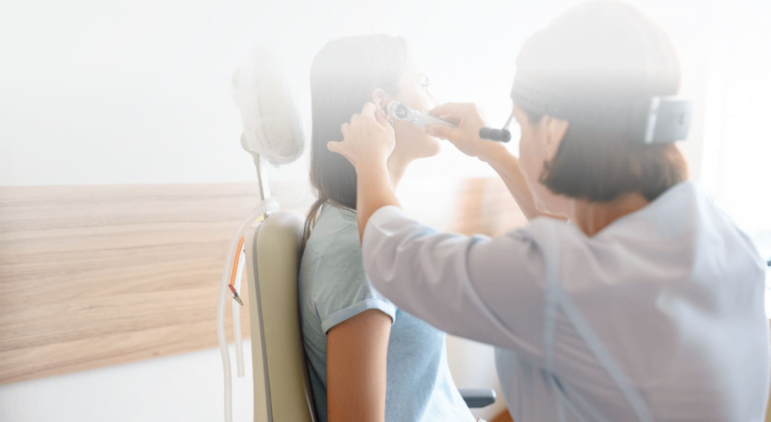 Удаление инородного тела из уха